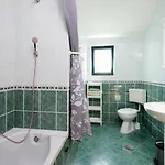 3-bedroom Nada In Apartamento *