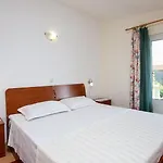 Apartamento 3-bedroom Nada In *