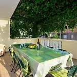 Apartamento 3-bedroom Nada In Orebić