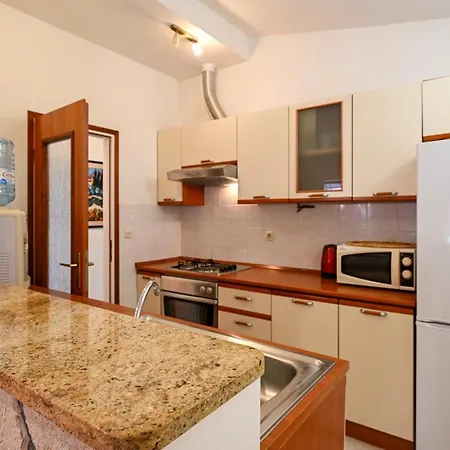 3-bedroom Nada In Apartment