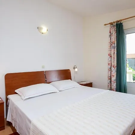 Apartment 3-bedroom Nada In *