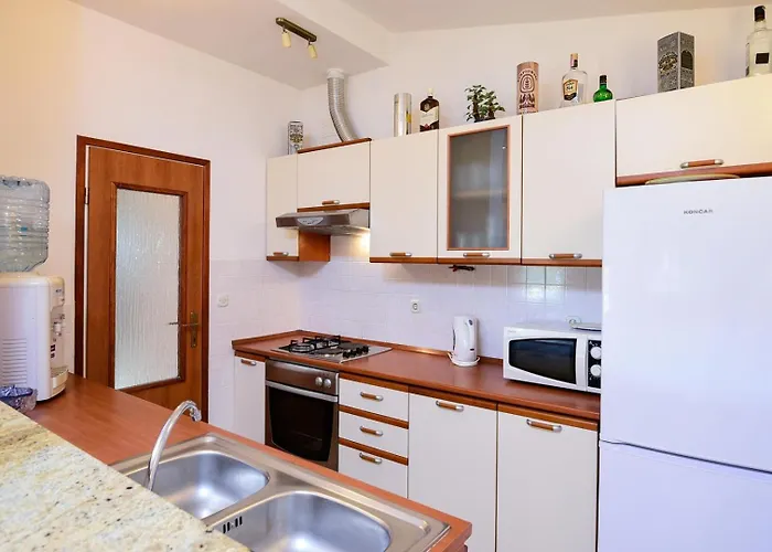 Apartment 3-bedroom Nada In *