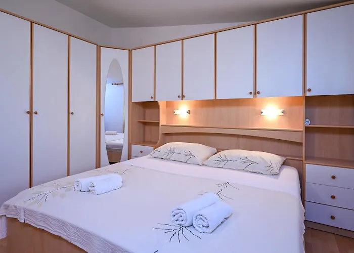 3-bedroom Nada In Orebić
