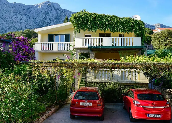 Apartment 3-bedroom Nada In